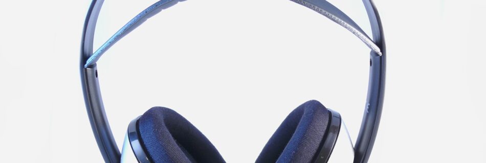 headphones 15600 1280
